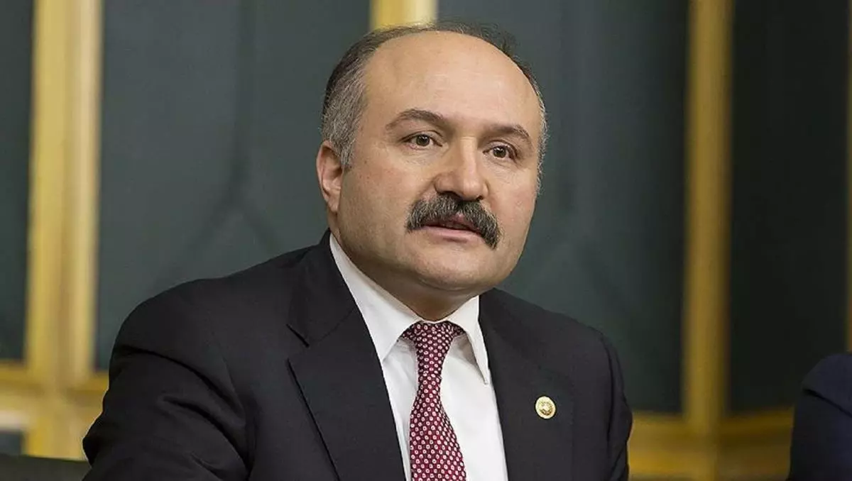 Erhan Usta kimdir? Kaç yaşında, nereli, mesleği ne, hangi partili? Erhan Usta'nın hayatı ve biyografisi!