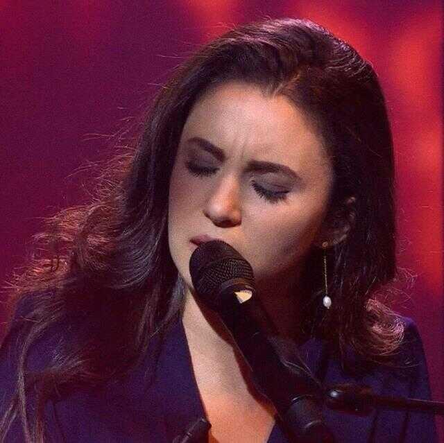 Depremde ailesinden 10 kişiyi kaybeden Karsu yıkılan evi paylaştı: Düşmeyen tek fotoğraf