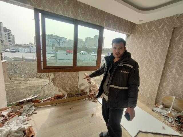 Genç çifti, deprem öncesi ağlayan 6 günlük bebekleri kurtardı