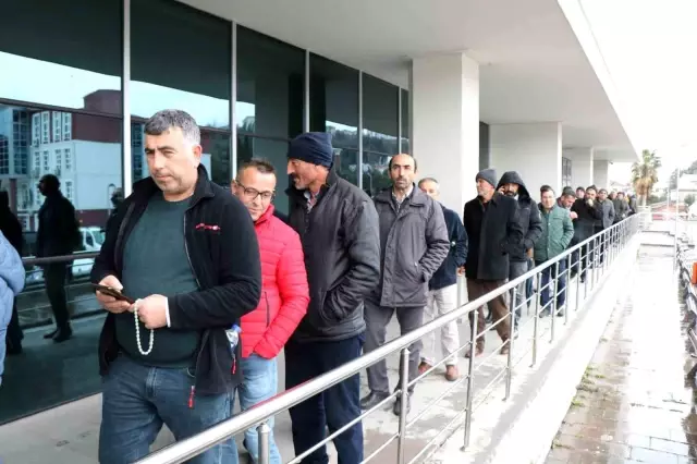 SGK'dan EYT'lilere uyarı: Bu belgeye gerek yok SGK'dan EYT'lilere uyarı: Bu belgeye gerek yok