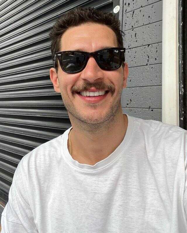 Uraz Kaygılaroğlu, sosyal medya hesabından aralarında ünlü isimlerin de olduğu 400 kişiyi sildi Uraz Kaygılaroğlu, sosyal medya hesabından aralarında ünlü isimlerin de olduğu 400 kişiyi sildi