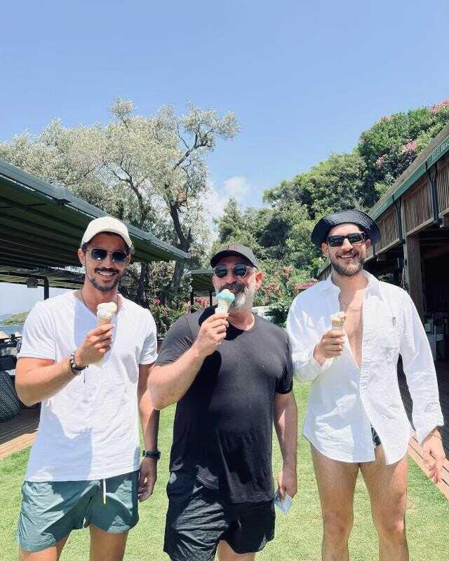 Uraz Kaygılaroğlu, sosyal medya hesabından aralarında ünlü isimlerin de olduğu 400 kişiyi sildi Uraz Kaygılaroğlu, sosyal medya hesabından aralarında ünlü isimlerin de olduğu 400 kişiyi sildi