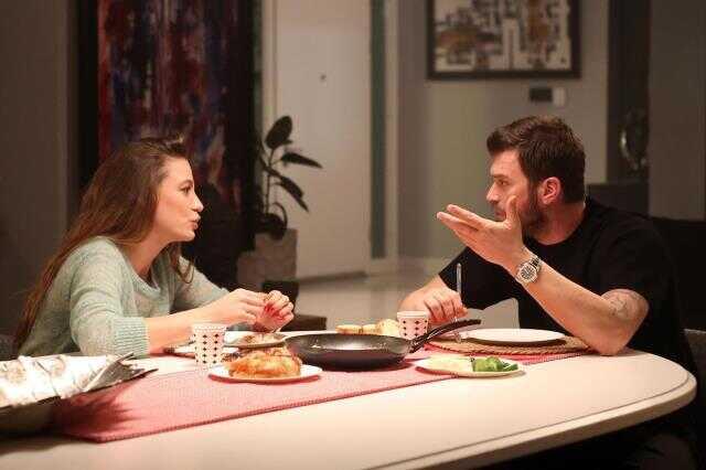 Bugün ilk bölümü yayınlanacak olan Aile'nin başrolü Serenay Sarıkaya'dan duygusal paylaşım: Heyecan ve korku var