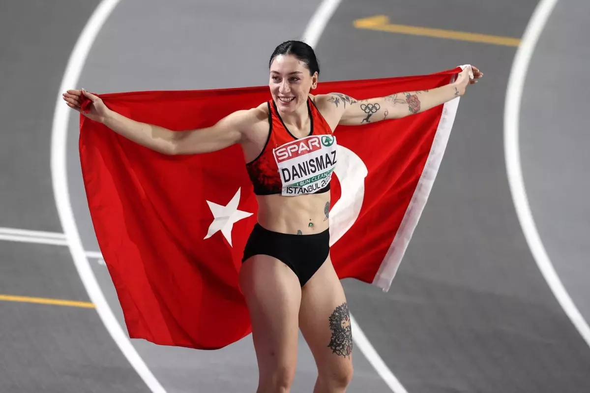 Tuğba Danışmaz kimdir? Tuğba Danışmaz kaç yaşında, nereli? Tuğba Danışmaz biyografisi!