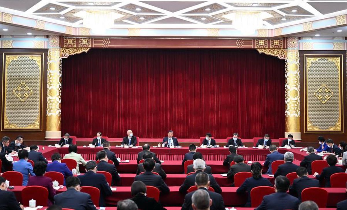 Xi, Ulusal Siyasi Danışmanları Ziyaret Etti