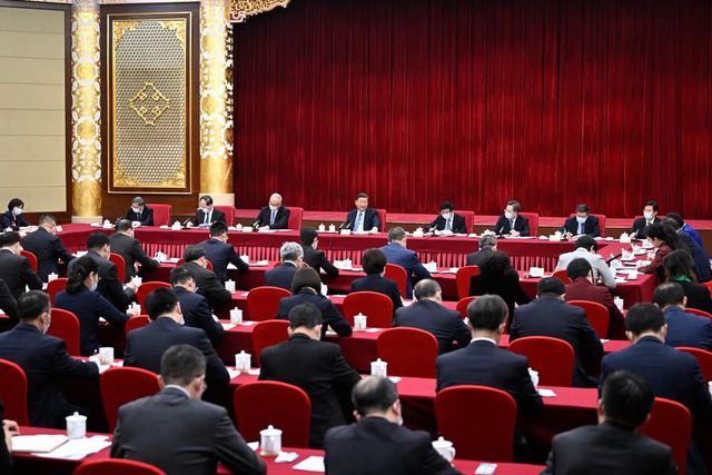 Xi, Ulusal Siyasi Danışmanları Ziyaret Etti