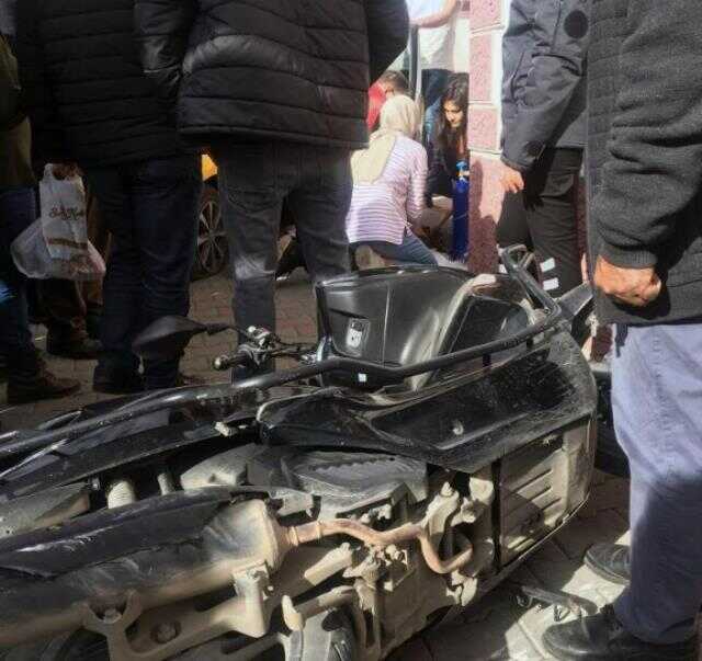 Kalp krizi geçiren taksicinin o anları güvenlik kamerasına yansıdı