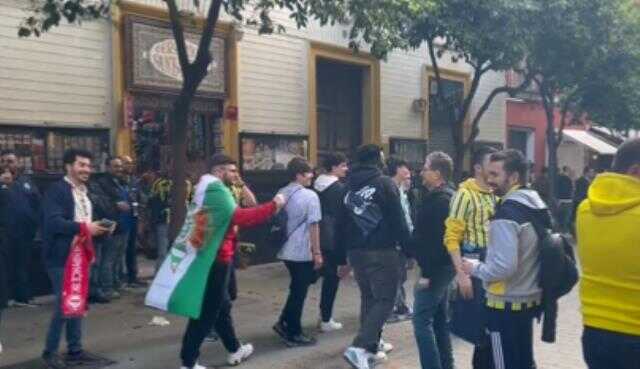 'Düşmanımın düşmanı dostumdur' dediler! Sevilla'nın ezeli rakibinden Fenerbahçe'ye destek