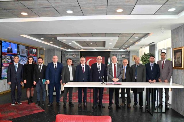 Manisa'da imzalar atıldı, 600 bin yapının deprem testi ücretsiz yapılacak