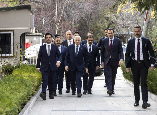 AK Parti'den Yeniden Refah Partisi'ne ziyaret! Cumhur İttifakı genişliyor mu?