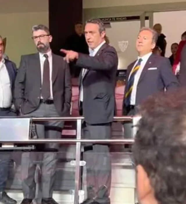 Ali Koç'tan taraftara tehdit: Sen dua et seyirciler var