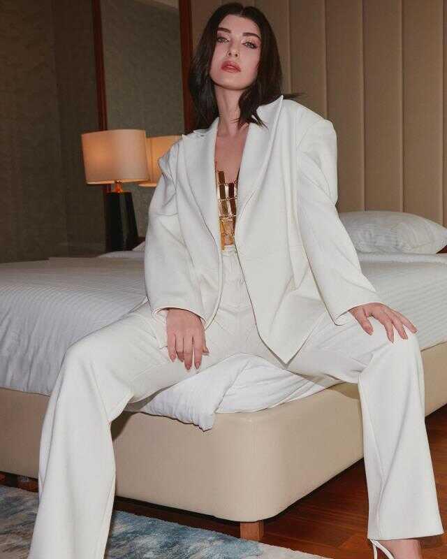 Aslıhan Güner, yeni projesinde Atatürk'ün annesini oynayacak