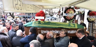 İzmir Kemalpaşa Belediye Başkanı Karakayalı'nın Kardeşi Toprağa Verildi