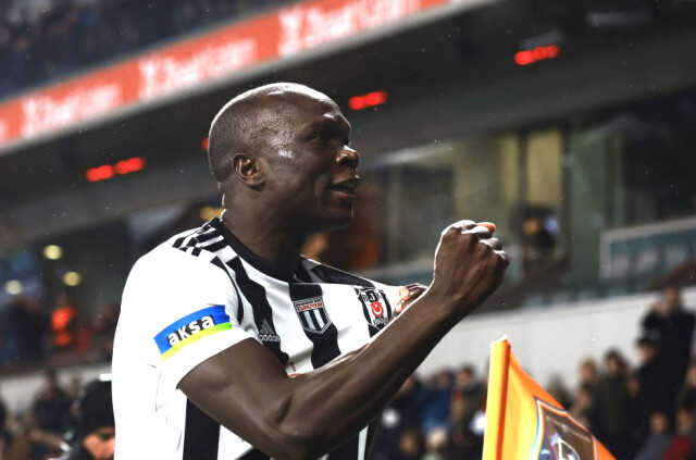 Son Dakika: İstanbul'daki dev maçta Kara Kartal kazandı! Beşiktaş, Başakşehir'i deplasmanda 2-0 mağlup etti Son Dakika: İstanbul'daki dev maçta Kara Kartal kazandı! Beşiktaş, Başakşehir'i deplasmanda 2-0 mağlup etti
