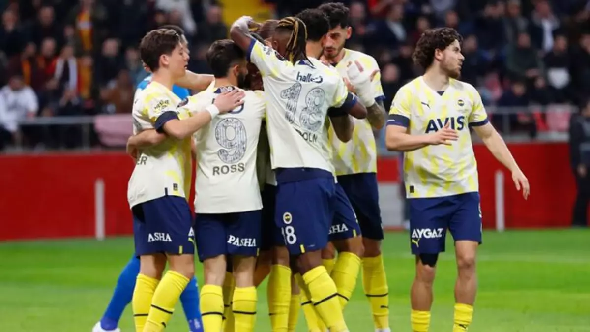 Fenerbahçe - Sevilla maçı ne zaman, saat kaçta? Fenerbahçe - Sevilla maçı hangi kanaldan yayınlanacak? Fenerbahçe nasıl tur atlar?