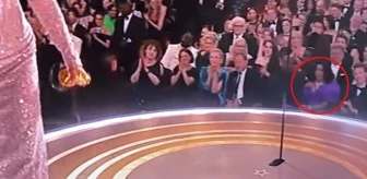 Oscar'ı Jamie Lee Curtis'e kaptıran ünlü oyuncu Angela Bassett'in tepkisi olay oldu! Ne yüzü güldü, ne de alkışladı
