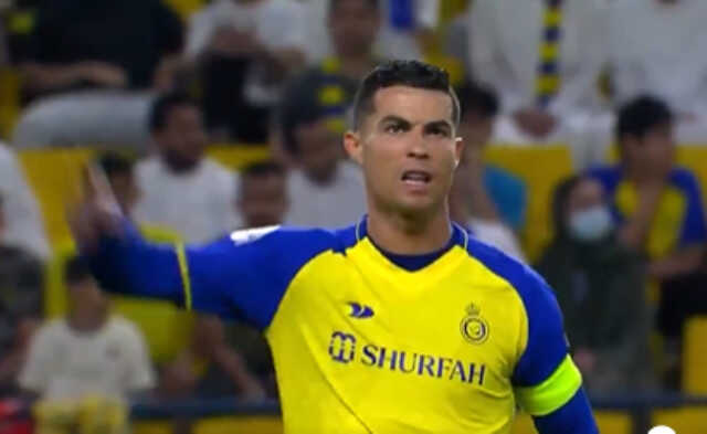 Arabistan'da kendini iyice bozdu! Ronaldo'dan stadı buz kestiren hareket