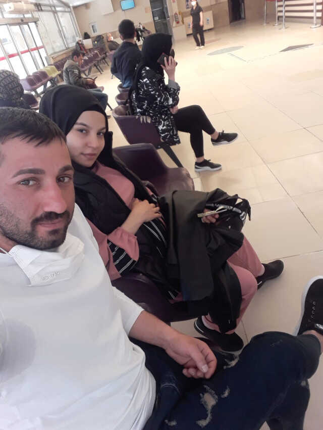 1 aylık bebeğinin annesini 8 kurşunla öldüren koca, ilk duruşmada beraatını istedi: Neden öldürdüğümü kaynanama sorun