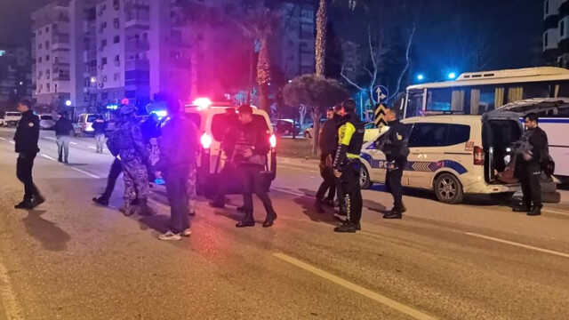 Ege Üniversitesinden randevu alamıyorum deyip tüfekle rastgele ateş açtı Ege Üniversitesinden randevu alamıyorum deyip tüfekle rastgele ateş açtı