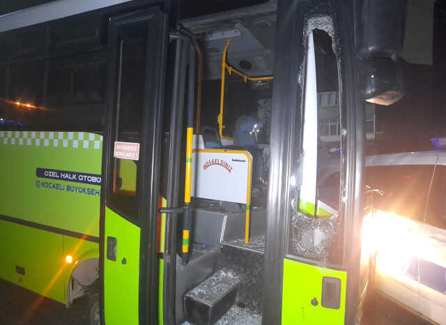 50 km'lik kovalamaca! Pendik'te polisi peşine takan yolcu midibüsü İstanbul'u birbirine kattı