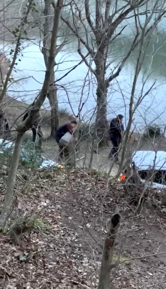 İstanbul'da baltalı oduncu dehşeti kamerada: Başına odunla vurulan genç felç kaldı İstanbul'da baltalı oduncu dehşeti kamerada: Başına odunla vurulan genç felç kaldı