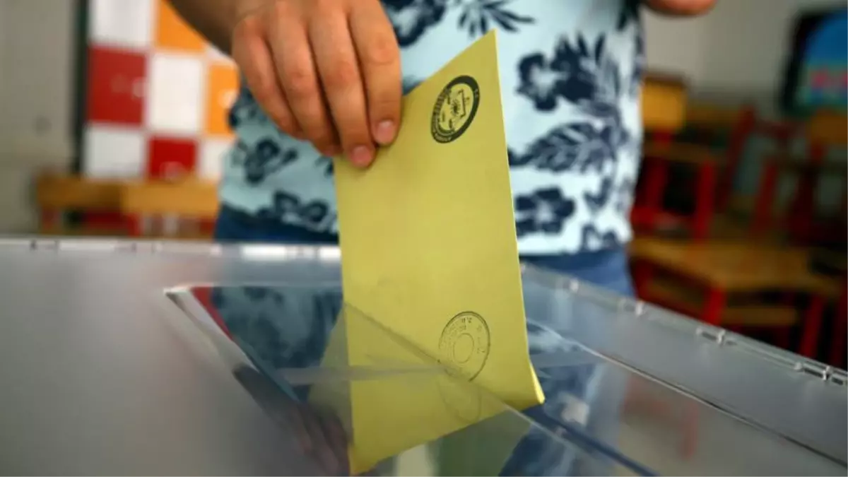 Seçim günü yasaklar neler olacak? Seçim günü saat kaça kadar oy verilecek?