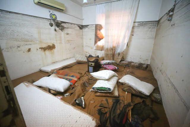 Sel felaketinde can kaybı 17 oldu! Kaybolan anne ve kızı arama çalışmaları sürüyor Sel felaketinde can kaybı 17 oldu! Kaybolan anne ve kızı arama çalışmaları sürüyor