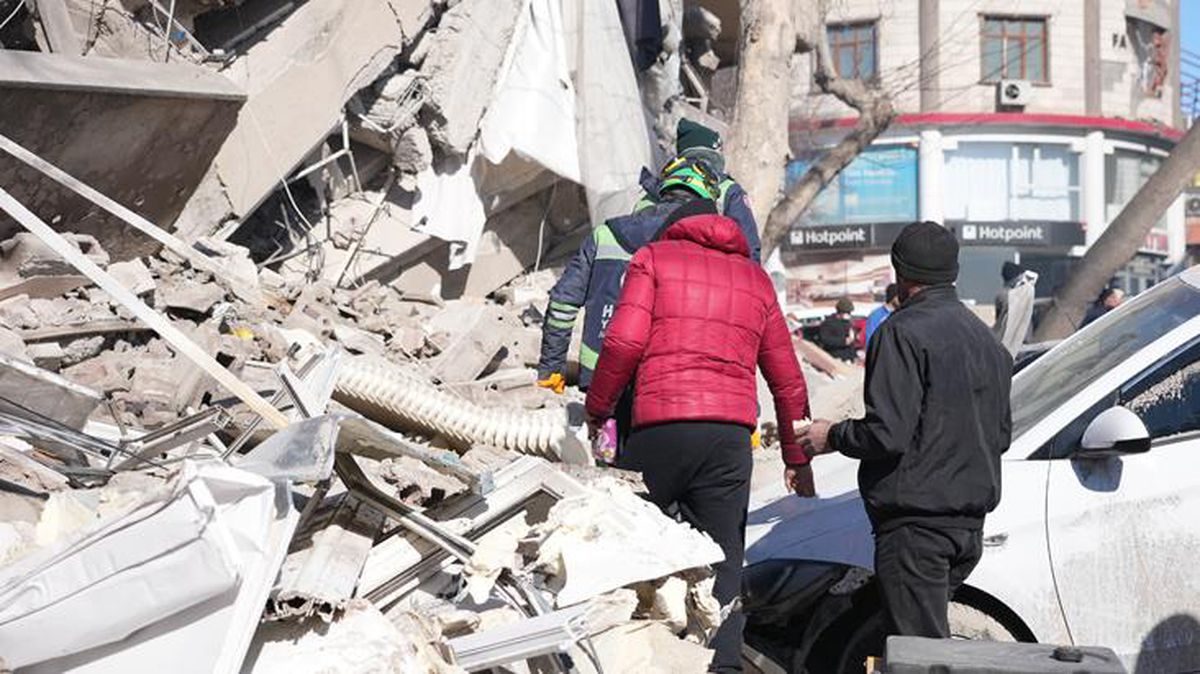 Son Dakika! Kahramanmaraş'ın Andırın ilçesinde 4.2 büyüklüğünde deprem