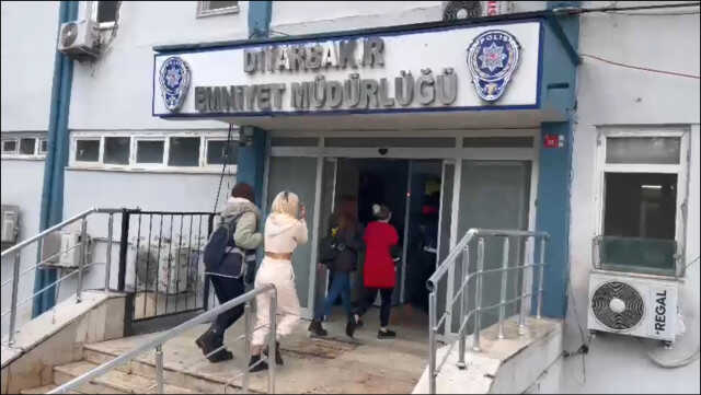 Lüks plazalara 'Alo Masaj' operasyonu! Fuhuş için 'özel terapi' şifresini kullanmışlar