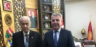 Aday adayı oldu, Bahçeli'yi ziyaret etti