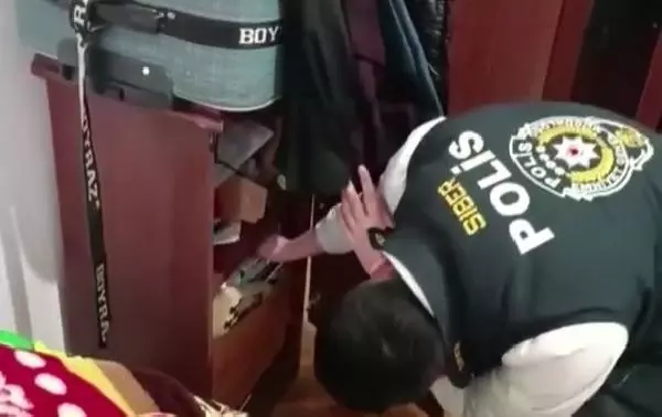 Bankanın sistem açığından faydalanıp 10 milyon dolandırdılar, 81 şüpheli gözaltında Bankanın sistem açığından faydalanıp 10 milyon dolandırdılar, 81 şüpheli gözaltında