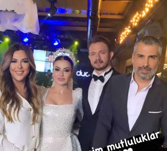 Şarkıcı Lara, doğum gününde sessiz sedasız evlendi