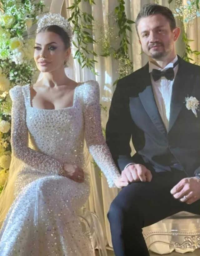 Şarkıcı Lara, doğum gününde sessiz sedasız evlendi