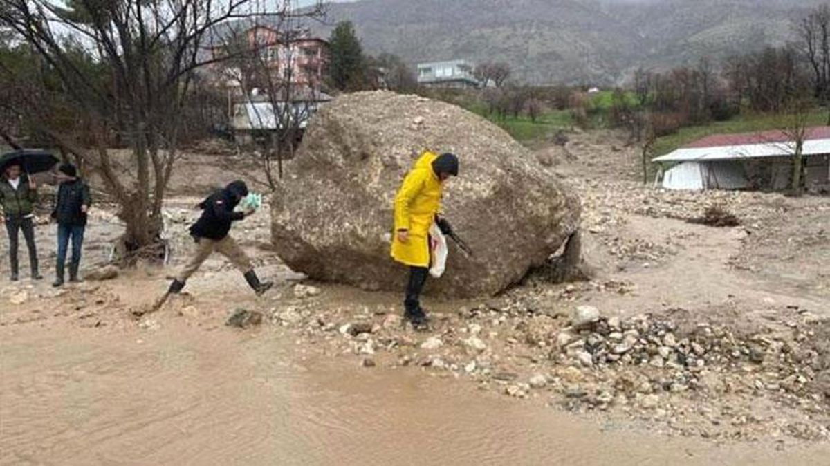 Son Dakika: Adıyaman'da kaybolan 2 aylık hamile Fatma Tekdal'ın cansız bedenine ulaşıldı! Sel felaketinde can kaybı 19'a yükseldi