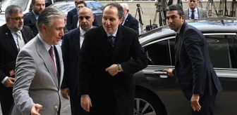 Cumhurbaşkanı adaylığına başvuran Fatih Erbakan'ın evrakları eksik çıktı