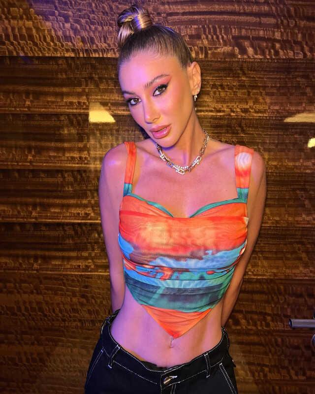 Derya Balta'dan ücretli abonelik getiren Şeyma Subaşı'na sert sözler: Ona para vereceğime tuvalet temizleyicisi alırım Derya Balta'dan ücretli abonelik getiren Şeyma Subaşı'na sert sözler: Ona para vereceğime tuvalet temizleyicisi alırım