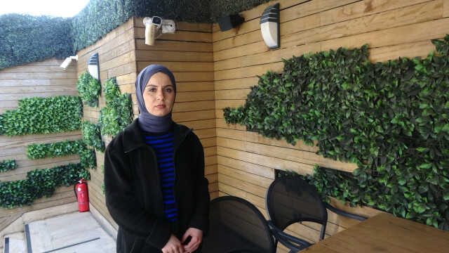İstanbul'da bir garip olay: Önce masadaki yemeği yedi, ardından kamerayı kırdı