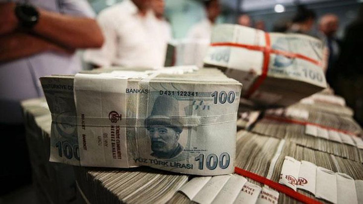 Merkez Bankası faiz kararını bugün açıklıyor! Ekonomistler tahminlerinde ikiye bölündü