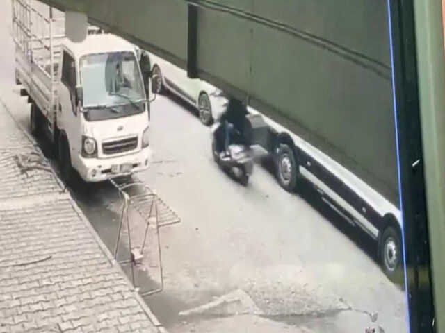 Sultangazi'de annesine ziyarete gitti, çıkışta silahlı saldırıya uğradı