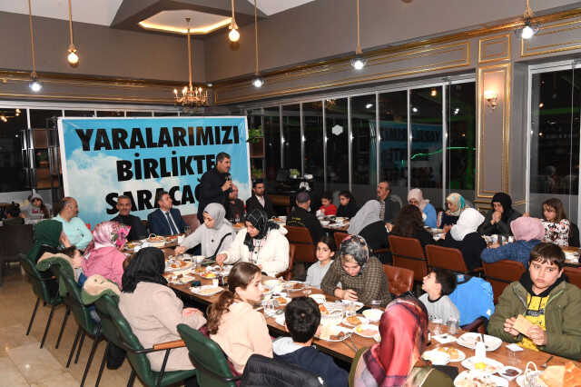 Başkan Asya, ilk iftarı depremzedelerle birlikte yaptı