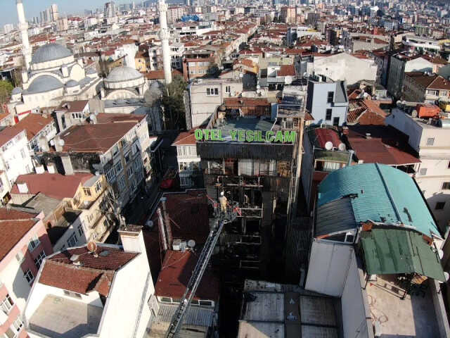 Pendik'te 7 katlı otelde yangın: 2 ölü, 2 yaralı