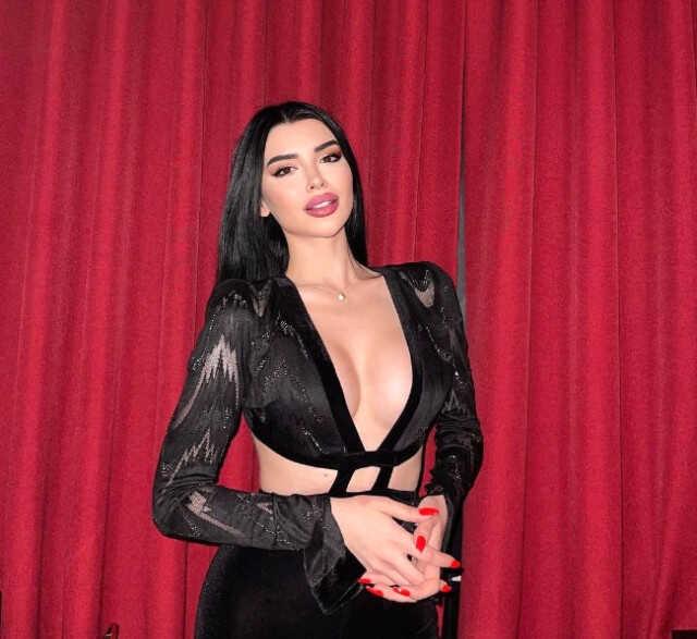 Şiddet olayında yeni perde! Sevgilisini dövdüğü söylenen futbolcu Batuhan Karadeniz'in eşi sessizliğini bozdu