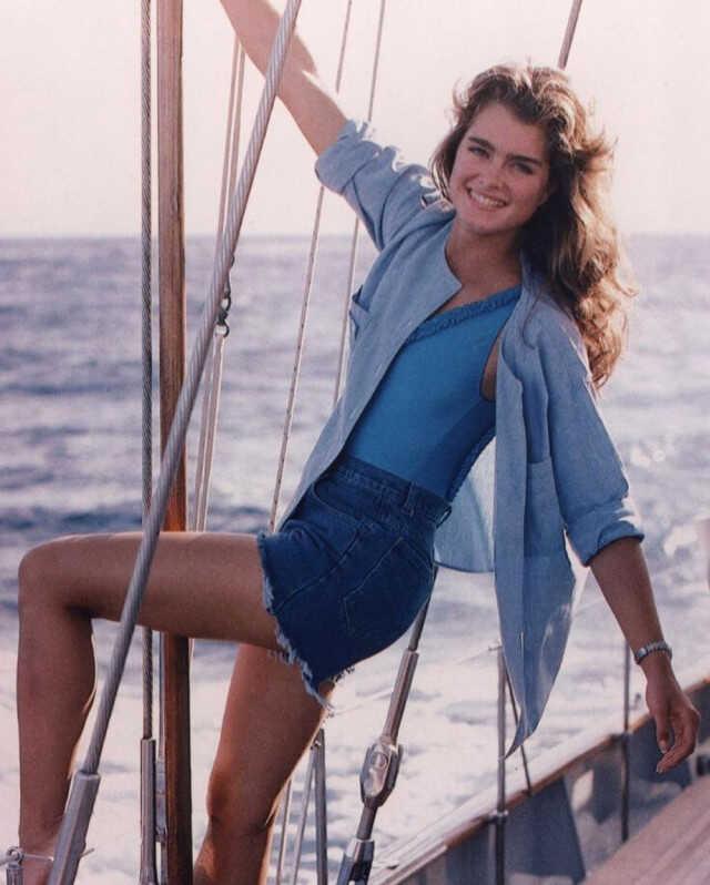 Ünlü oyuncu Brooke Shields, tanıdığı biri tarafından tecavüze uğradığını yıllar sonra itiraf etti