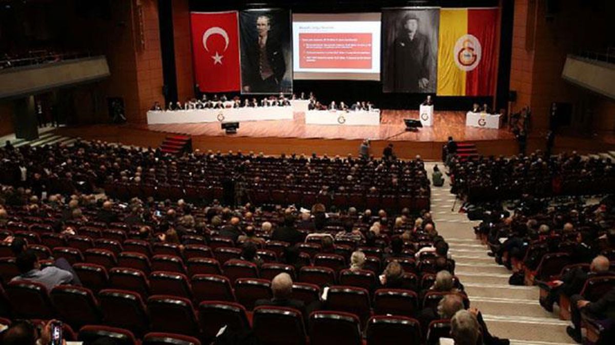 Galatasaray'ın net borcu 4 milyar 633 milyon lira