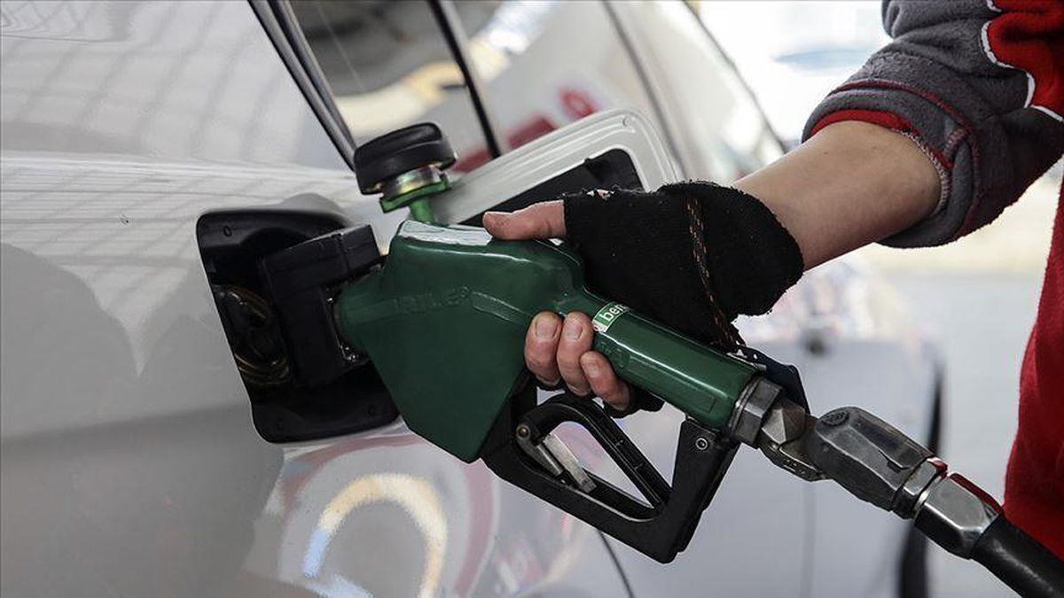 Akaryakıt indirim var mı? Benzine motorine indirim gelecek mi? Benzin motorin fiyatları indirim!