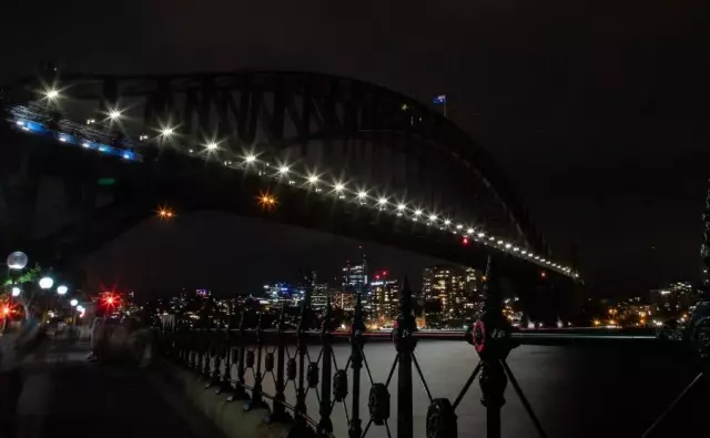 Dünyadaki Simgesel Yapılar Dünya Saati Etkinliği Kapsamında Karanlığa Gömüldü Dünyadaki Simgesel Yapılar Dünya Saati Etkinliği Kapsamında Karanlığa Gömüldü