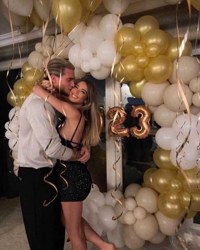 Güzel sunucu Diletta Leotta kumsalda hamilelik pozunu paylaştı Güzel sunucu Diletta Leotta kumsalda hamilelik pozunu paylaştı