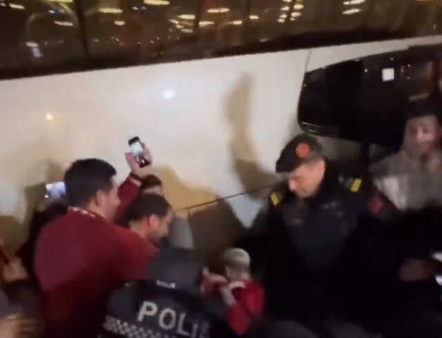 Yürekler ağza geldi! Icardi'yi ağız üstü yere düşürdüler