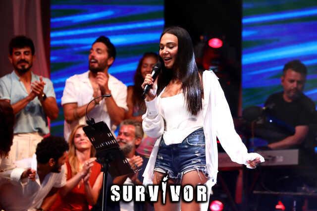 Survivor 2023'ün birleşme partisi yapıldı, yarışmacılar şarkı söylerken kendinden geçti