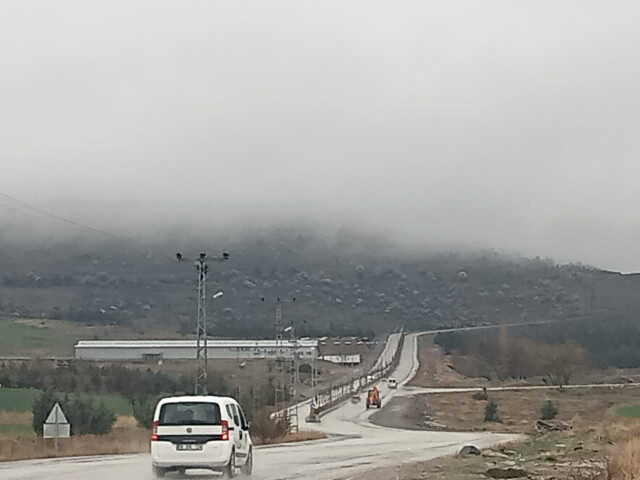 Ankara'da şiddetli yağış hayatı olumsuz etkiledi